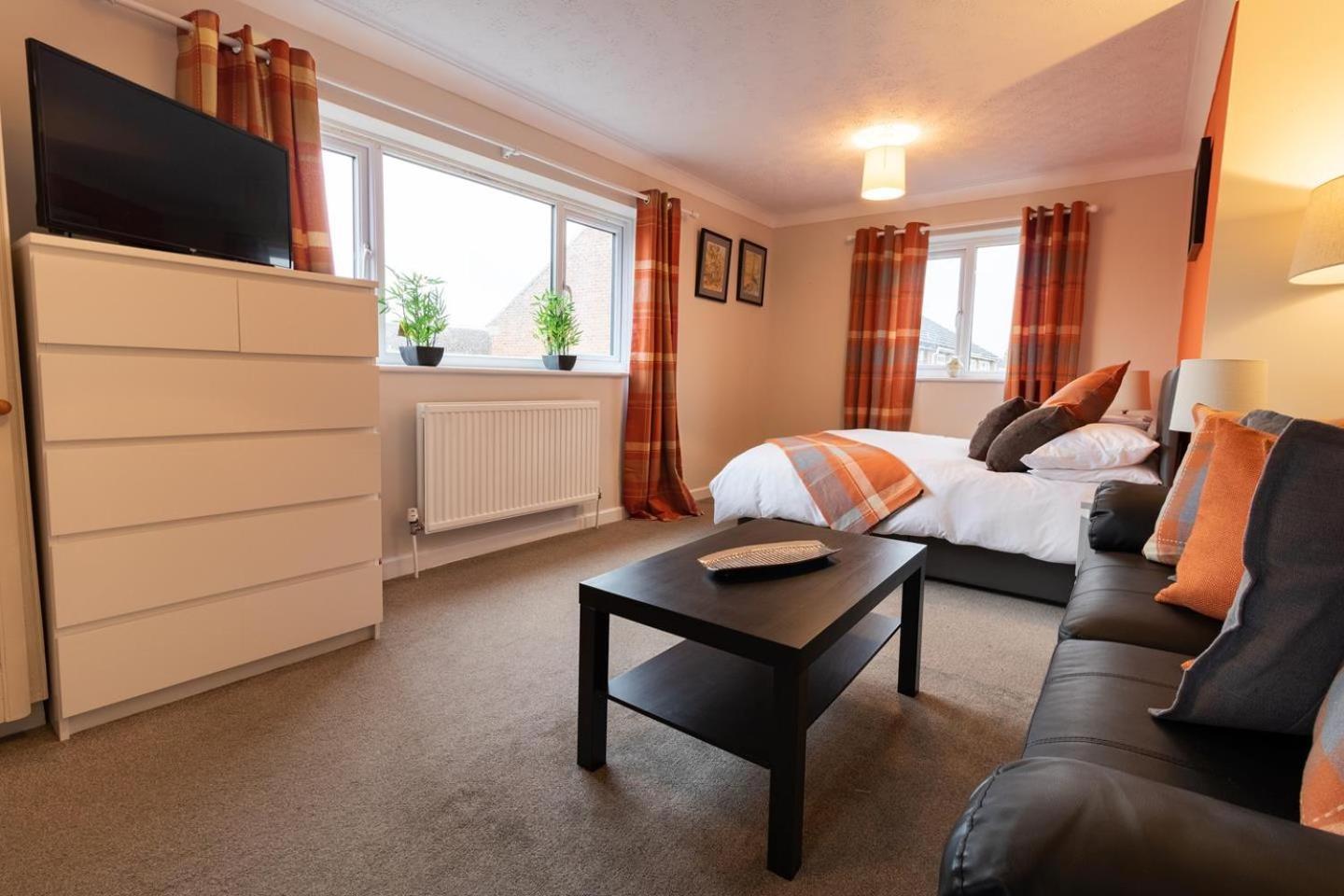 St Anne'S Serviced Accommodation - Bicester Oxfordshire Exterior foto
