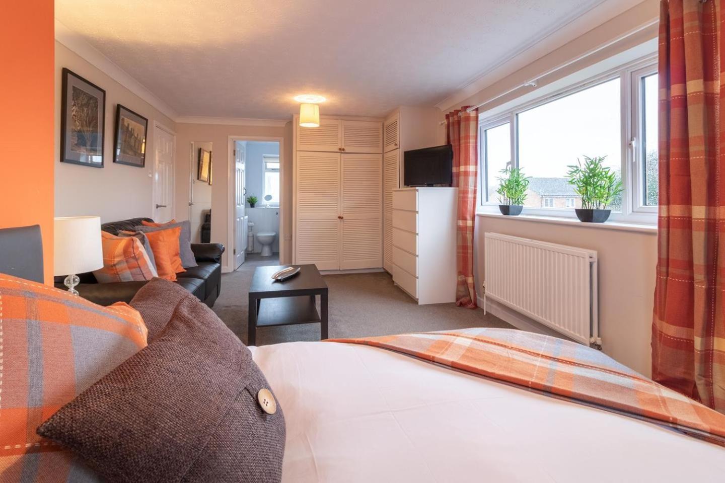 St Anne'S Serviced Accommodation - Bicester Oxfordshire Exterior foto